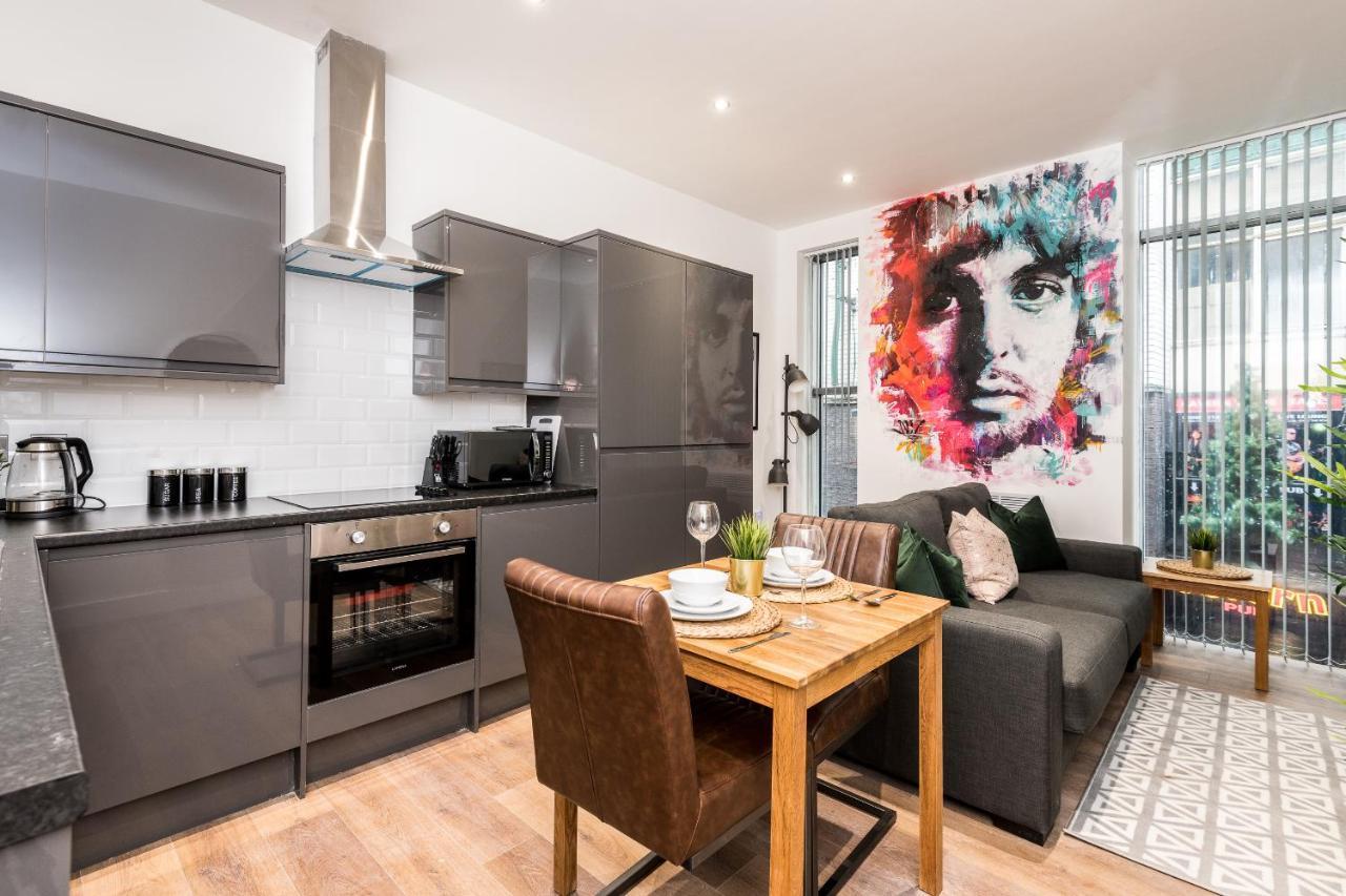 Sgt Peppers Mathew Street Apartments By Happy Days Liverpool Luaran gambar